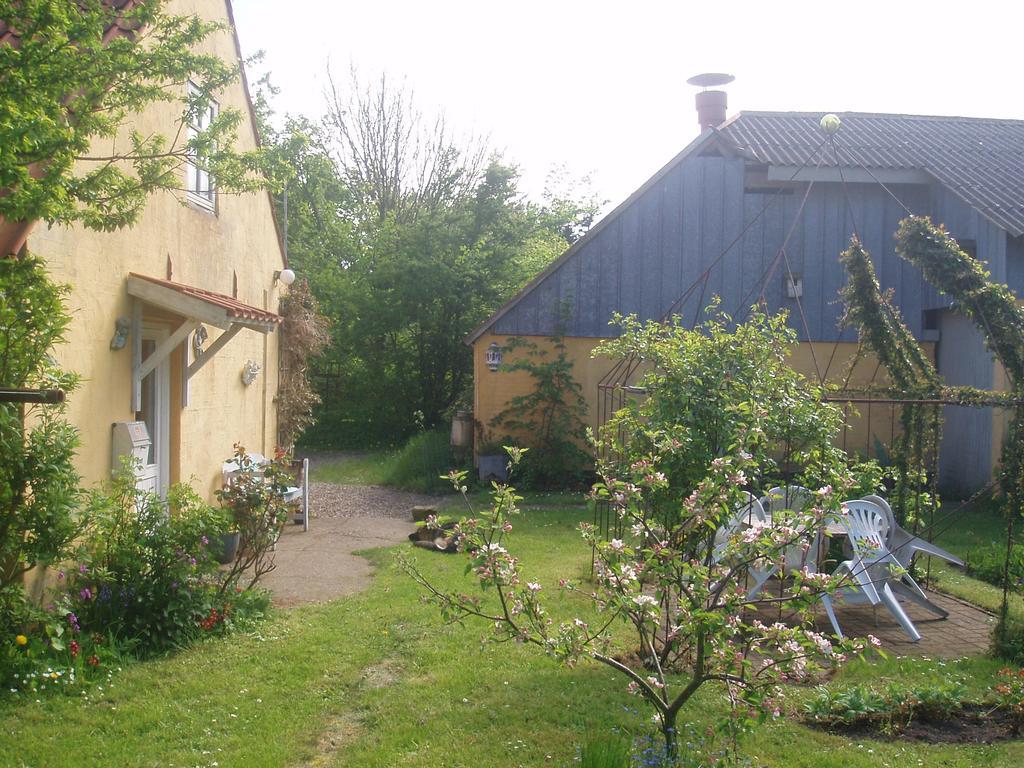 Country House Karby Exterior photo